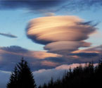 蘇格蘭上空現罕見UFO狀層雲