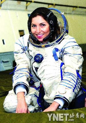 世界首位女太空游客成功飞天图片