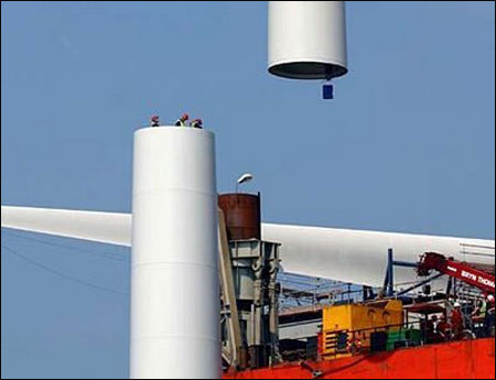 丹麦海上巨型风力发电机安装过程 (5)
