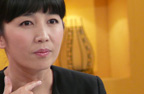 和晶发泄不满:我们被踢来踢去